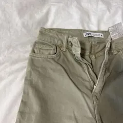 ZARA カーキ スリムフィットデニム
