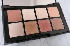 コスメデコルテ アイグロウジェム プレストパレット