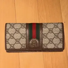 GUCCI GGキャンバス 二つ折り財布