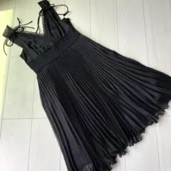 スコットクラブ☆黒　プリーツ　ドレス　9号