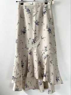 BE RADIANCE 花柄 マーメイドスカート ベージュのサムネイル