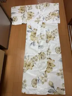 浴衣　花柄　ホワイト　イエローのサムネイル