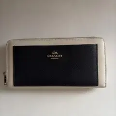 COACH ブラック アイボリー 長財布のサムネイル