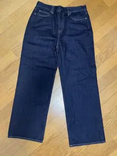 ユニクロ　ワイドストレートジーンズ