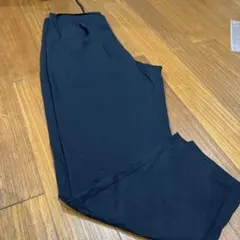 UNIQLO ウルトラストレッチアクティブテーパードアンクルパンツ　ブラック　M