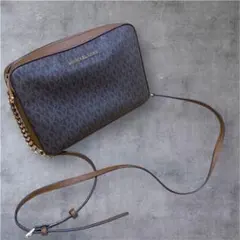 美品】MICHAEL KORS MK総柄 ショルダーバッグ ブラウン 斜めがけ