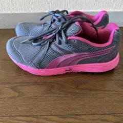 【プーマ】ランニングシューズ　24cm