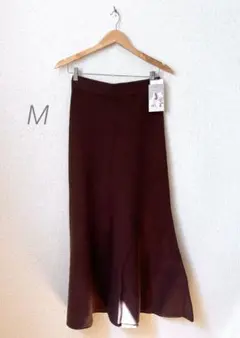新品未使用品タグ付き 美品 綺麗 ロングスカート ブラウン 茶色 秋冬素材