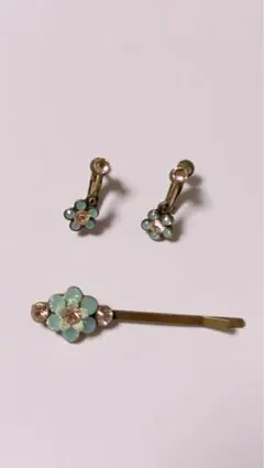 ミハエルネグリン　花モチーフ イヤリングとヘアピンセット