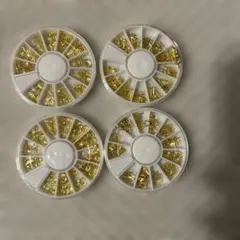 金色ネイルパーツ4個セット