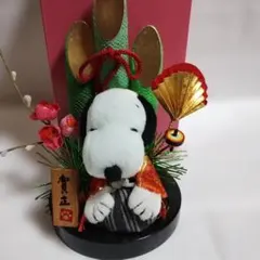 【新品・未使用】スヌーピー　正月飾り　箱は２２✕１３✕１３cm