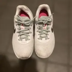 NIKE ランニングシューズ ホワイト ピンク