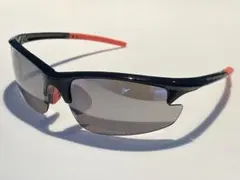 エルバランス・アイズ スポーツサングラス ブラック＆レッドのサムネイル
