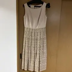 シビラ　ワンピース　ベージュ　結婚式　レース　パーティー　ドレスのサムネイル