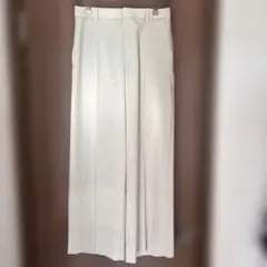 ユニクロ　感動ワイドパンツ　L