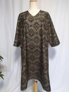 着物リメイク Aライン Vネックワンピース