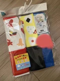 新品　食事エプロン　ベビー　西松屋