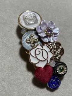 レトロボタンのハンドメイドバレッタ