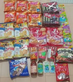 ポテトチップス　菓子　まとめ売り　カルビー　スナック チョコ 飲料 詰め合わせのサムネイル