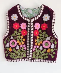 最終値下げ！1点物スザニ刺繍とブロックプリント リバーシブルベスト 1点物スザニ刺繍とブロックプリントリバーシブルベスト - メルカリ