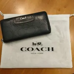 保存袋付き　Coach　長財布　シグネチャーラウンドファスナー　美品