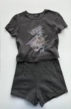 週末セール✺ ベルシュカ ドラゴンプリントTシャツ ショートパンツ2点セット