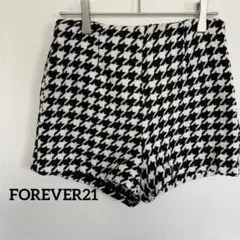 FOREVER21 【XS】ハウンドトゥース ショートパンツ 黒白