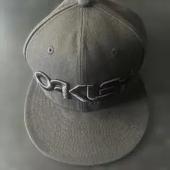 三連休限定OAKLEY 刺繍ロゴ スナップバックベースボールキャップ9FIFTY