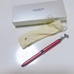 Item thumbnail for item 5b7e89fa-9e2f-4e72-ba53-61a22e490b56