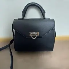 hare ブラックショルダーバッグのサムネイル