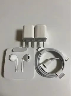 新品未使用 Appleイヤホン・Lightningケーブル・ACアダプタセット
