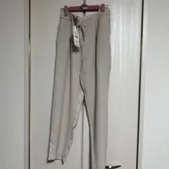 ZARA⭐️新品パンツ