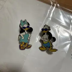 ドナルドダック・デイジーダック ピアス 2個セット