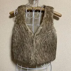 ★フェイクファーベスト