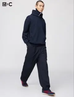 UNIQLOＣ　タックワイドテーパードパンツ