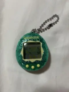 Tamagotchi 緑色 ポケットサイズ