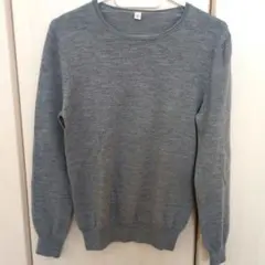 【美品】ユニクロ　Uネックセーター　グレー　Mサイズ