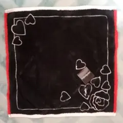 Yves Saint Laurent　ハート　タオルハンカチ　新品