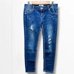 Item thumbnail for item c212a6fe-a9cf-4a7f-9c9e-4177bb039b92