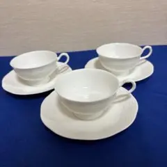 波模様の陶器製ティーカップ3個セット　NARUMI ナルミ　ボーンチャイナ