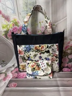 スクウェア型トートバッグ（マルチポーチ小）アリス