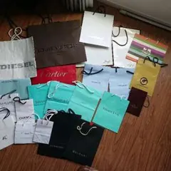 ブランド袋 DIESEL ヴィトンカルティエコーチなど