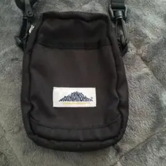 マウンテインスミス　ショルダーバッグ　ミニ　ブラック