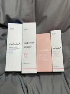 medicube スキンケア 4点セットのサムネイル