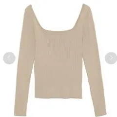 【最終値下げ】リリーブラウン　デコルテ開き　リブニットトップス