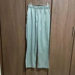 クティール　サテンルーズパンツ