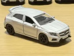 【siku】 AMG GLA45のサムネイル