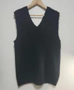 お値下げ！ ニットベスト Vネック ベスト　黒 ブラック