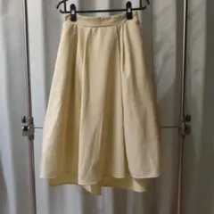 ショコラフィネローブ　淡い黄色 フレアスカート