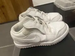 Item thumbnail for item 06346267-8959-42b0-9c8e-5fbbaf304131